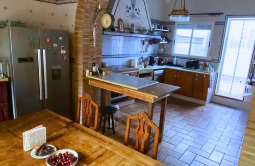 Alzira Villa | Complete, spacious house, with pool and surrounded by nature