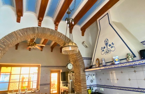 Alzira Villa | Complete, spacious house, with pool and surrounded by nature