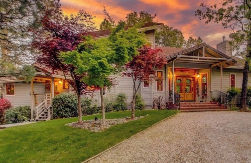 Nevada City House | Completely Private Retreat Six Minutes from Town
