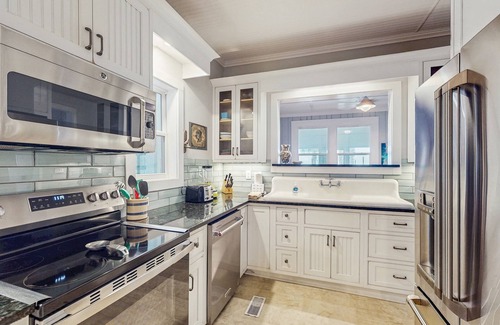 Atlantic Beach Cottage | Completely renovated, oceanfront home with private pool, deck, WiFi & AC