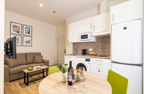Recoletos Apartment | Completely renovated close to Retiro Park