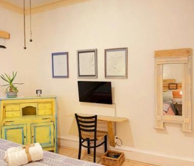 La Condesa House | CONDESA RONY'S Host 1