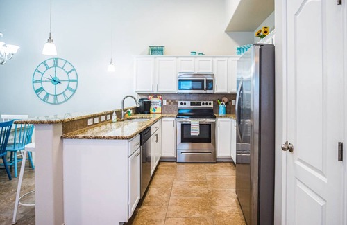 Safe Harbor Condo | Condo ∙ 3 bedrooms ∙ 9 guests
