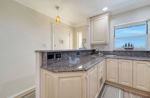Siesta Key Condo | Condo #421 Steps to Siesta Key Beach!