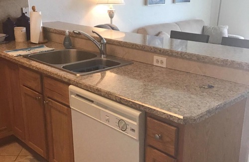 Daytona Beach Condo | Condo Across the street from Daytona Beach with lots of amenities