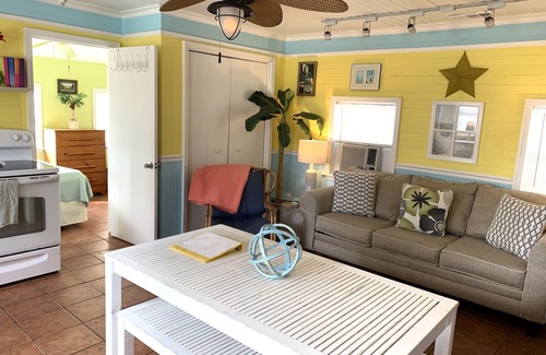 Tybee Island Apartment | Condo Banana - Beautiful Beach Bargain- pet friendly.