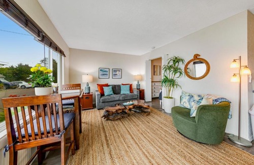 Lincoln City Hotel | Condo by the Sea