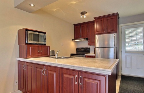 Bromont Apartment | Condo for rent in Bromont on the slopes!