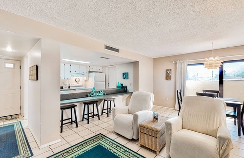 New Smyrna Beach Condo | Condo in beachfront community with WiFi & ocean-view pool - snowbirds welcome