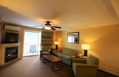 Lincoln Condo | Condo near Loon Mountain!