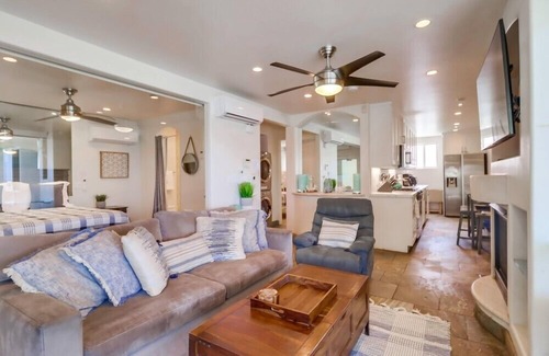 Central Mission Beach Condo | Condo right on boardwalk in Mission Beach