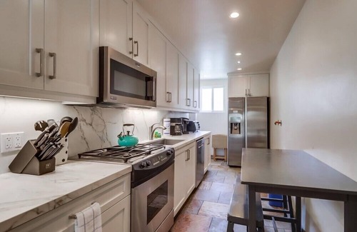 Central Mission Beach Condo | Condo right on boardwalk in Mission Beach