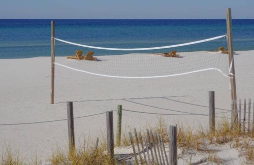 Panama City Beach Resort | Condo-style Fully Furnished Accommodations With Beachfront and Upscale Amenities