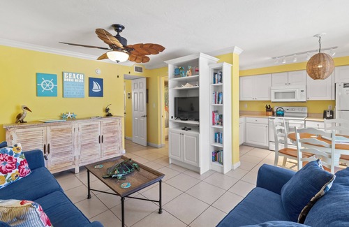 Whitney Beach Condo | Condo with a View 2: October Availability!