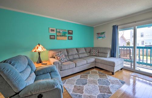 North Carolina Coast Apartment | Condo with Balcony and Pool Walk to 2 Beach Accesses!