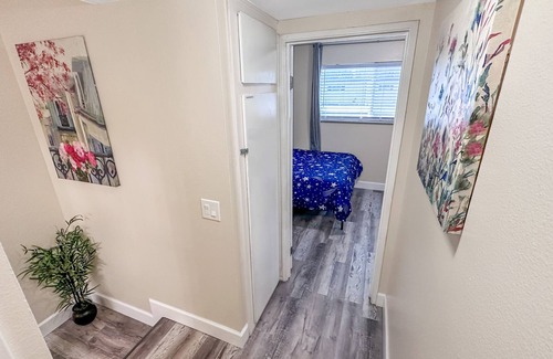 La Sierra House | Condo With Pool, Full Kitchen, Washer, Fast Wifi