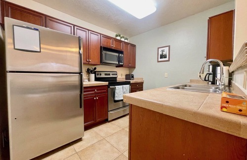 Skyline Bel Air Estates Condo | Condo with private patio, shared pool, loft workspace