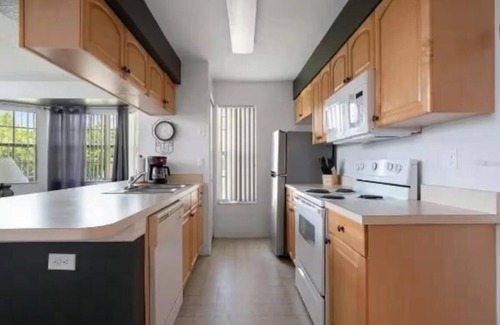 Royal Palm Bay Apartment | condo2/2 pretty Close to Disney