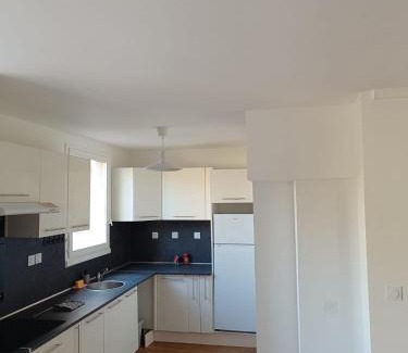 Aubervilliers Apartment | Confort 50m2 proche stade