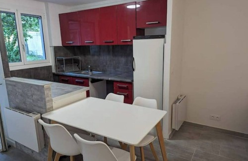 Maisons-Alfort Apartment | Confort & Calme, Proche Métro 8, Paris à 20 Mins