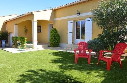 Meze House | Confort et Détente à Mèze: Villa avec Jardin, 3 Chambres, Climatisation et Wifi - FR-1-604-1