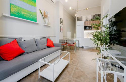 Embajadores Apartment | Confort y cultura para 10, en el vibrante Lavapiés