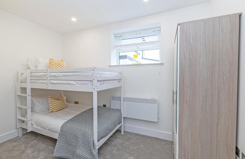 Appleby-in-Westmorland Apartment | Coniston House, 3 bedrooms with parking, Appleby by Guestz