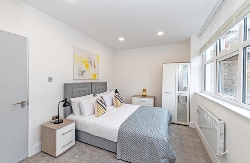 Appleby-in-Westmorland Apartment | Coniston House, 3 bedrooms with parking, Appleby by Guestz