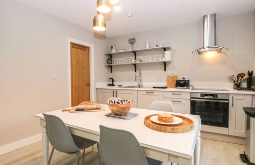 Kendal Cottage | CONISTON, pet friendly, character holiday cottage in Kendal