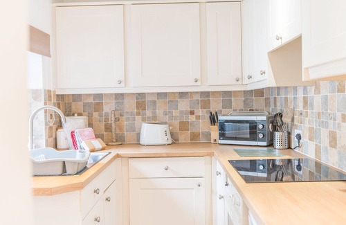 Coniston Cottage | Coniston View, village cottage with gorgeous lake views