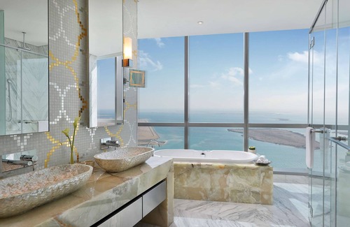 Abu Dhabi Resort | Conrad Abu Dhabi Etihad Towers