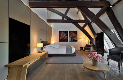 Museum Quarter Hotel | Conservatorium Hotel (Operated by Mandarin Oriental)