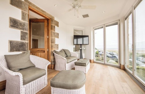 Alnmouth Apartment | Conservatory Apartment - South View House