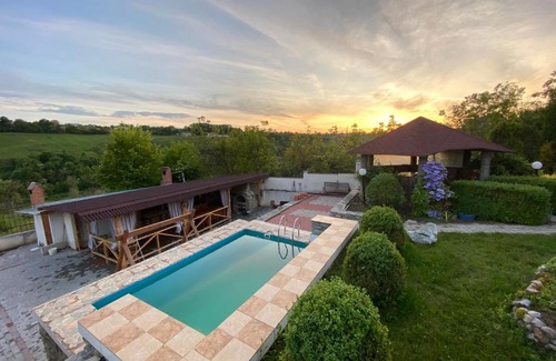 Kamenets-Podol'skiy Hotel | Constancia
