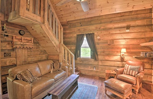 Bernhards Bay House | Constantia Cabin Escape More Than 2 Mi to Lake Oneida