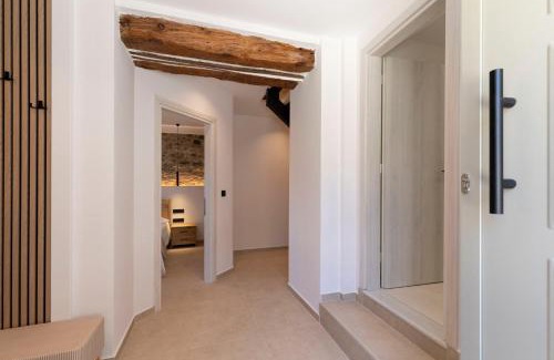 Vathi Apartment | Constantine's Residence