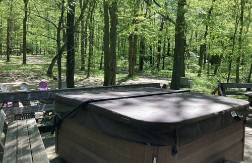Stahlstown House | Contact Free Mtn Escape, Private Hot Tub, Fire Pit, Pet & Family Friendly