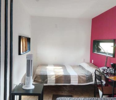Tlayacapan Hotel | containers park