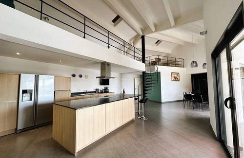La Londe-les-Maures House | Contemporary villa for 8 people with air conditioning a large heated pool and panoramic sea.