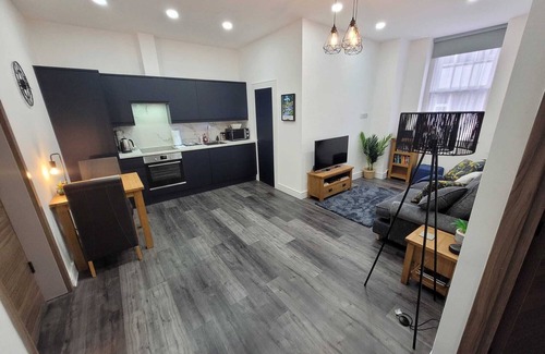 Buxton Apartment | Contemporary 1 Bed Apartment, In Central Buxton