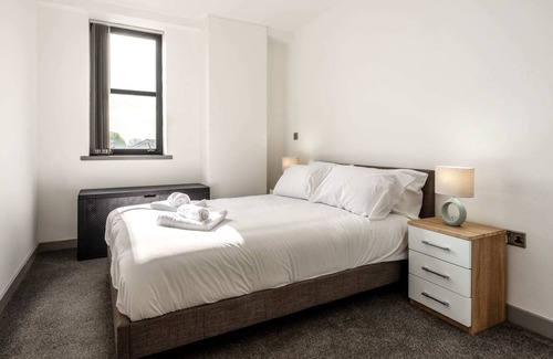 Barnsley Apartment | Contemporary 1 Bedroom Apartment in Barnsley
