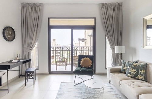 Umm Suqeim 3 Apartment | Contemporary 1BR Apartment in Madinat Jumeirah!