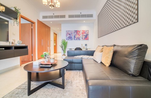 Jumeirah Lake Towers Apartment | Contemporary 1BR at Saba Tower 2 JLT by Deluxe Holiday Homes