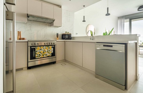Bur Dubai Apartment | Contemporary 2BR w/Dubai Frame Views Near Metro!