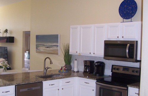 Loughman Villa | CONTEMPORARY 5 BEDROOM POOL/SPA HOME. GREAT PLACE TO SPEND PRIVATE FAMILY TIME