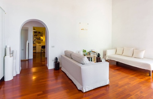 Vittorio Emanuele Apartment | Contemporary Art House with a view