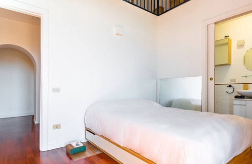 Vittorio Emanuele Apartment | Contemporary Art House with a view