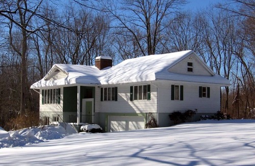 Sharon House | Contemporary Custom Built Home On A Country Lane Close To Sharon