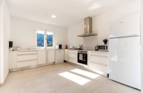Cala San Vicente Apartment | Contemporary Apartment in the Centre of Cala San Vicente, A/C, Stunning Views, 200 m to Beaches!