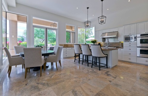 La Quinta House | Contemporary PGA West Retreat on Greg Norman Course with west Mountain Views